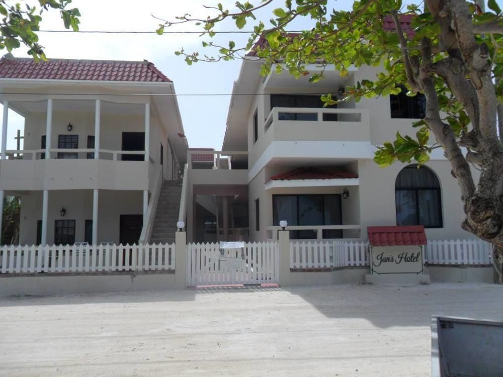 Jans Hotel Кайе Колкер Екстериор снимка
